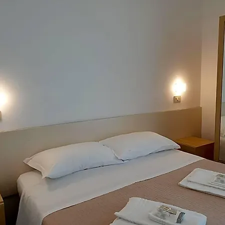 Hotel Baden Baden 2*