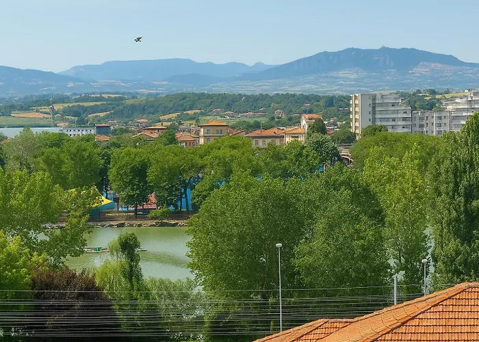 Отель Baden Baden 2*